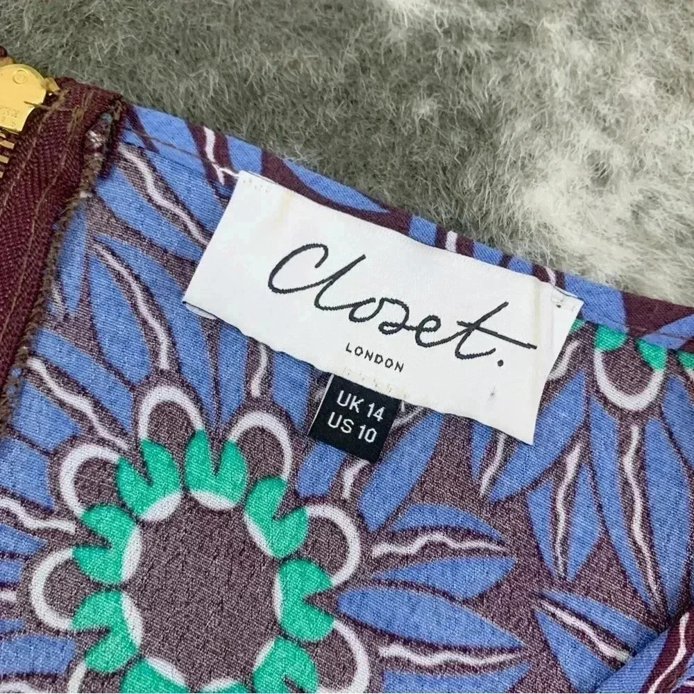 Closet. London Floral Dress - Picture 5 of 11